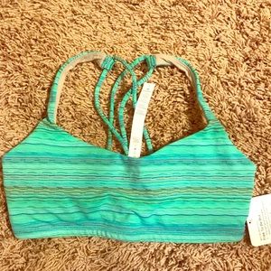 Lululemon NWT FTBW bra size 6